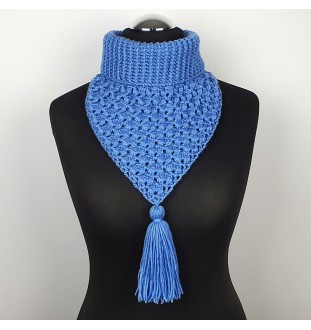 Szydełkowy niebieski ocieplacz na szyję
