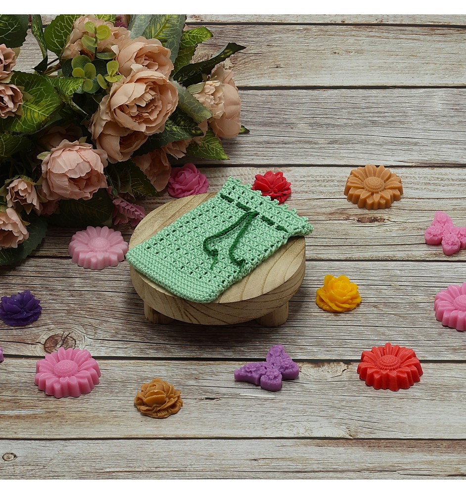 Zielona sakiewka na zapachowe mydełka