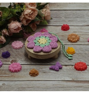 Sakiewka na zapachowe mydełka w kształcie kwiatka