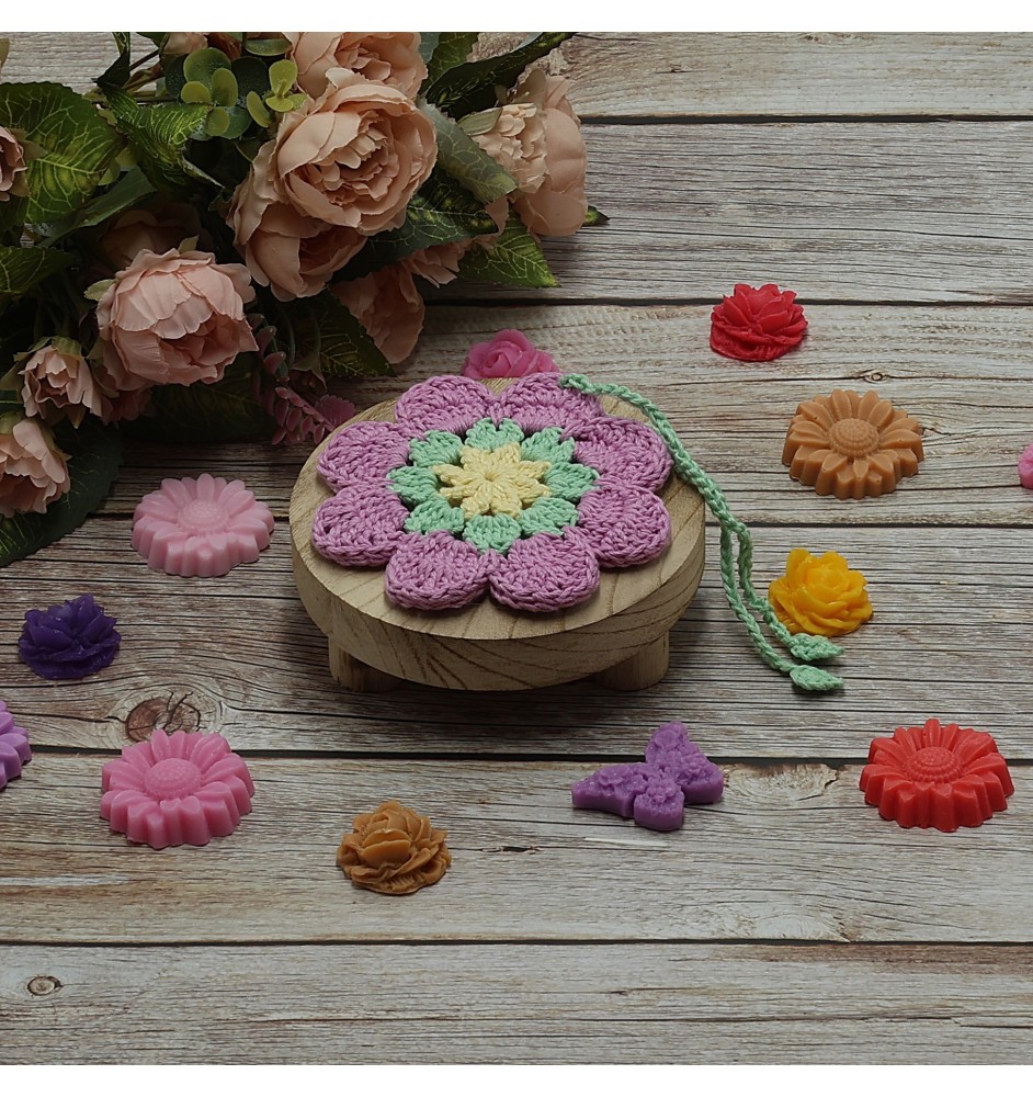 Sakiewka na zapachowe mydełka w kształcie kwiatka