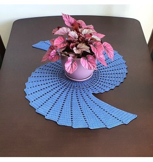 Szydełkowa niebieska serweta