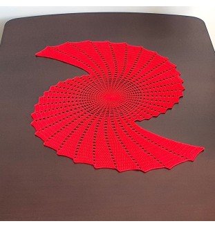 Szydełkowa czerwona serweta