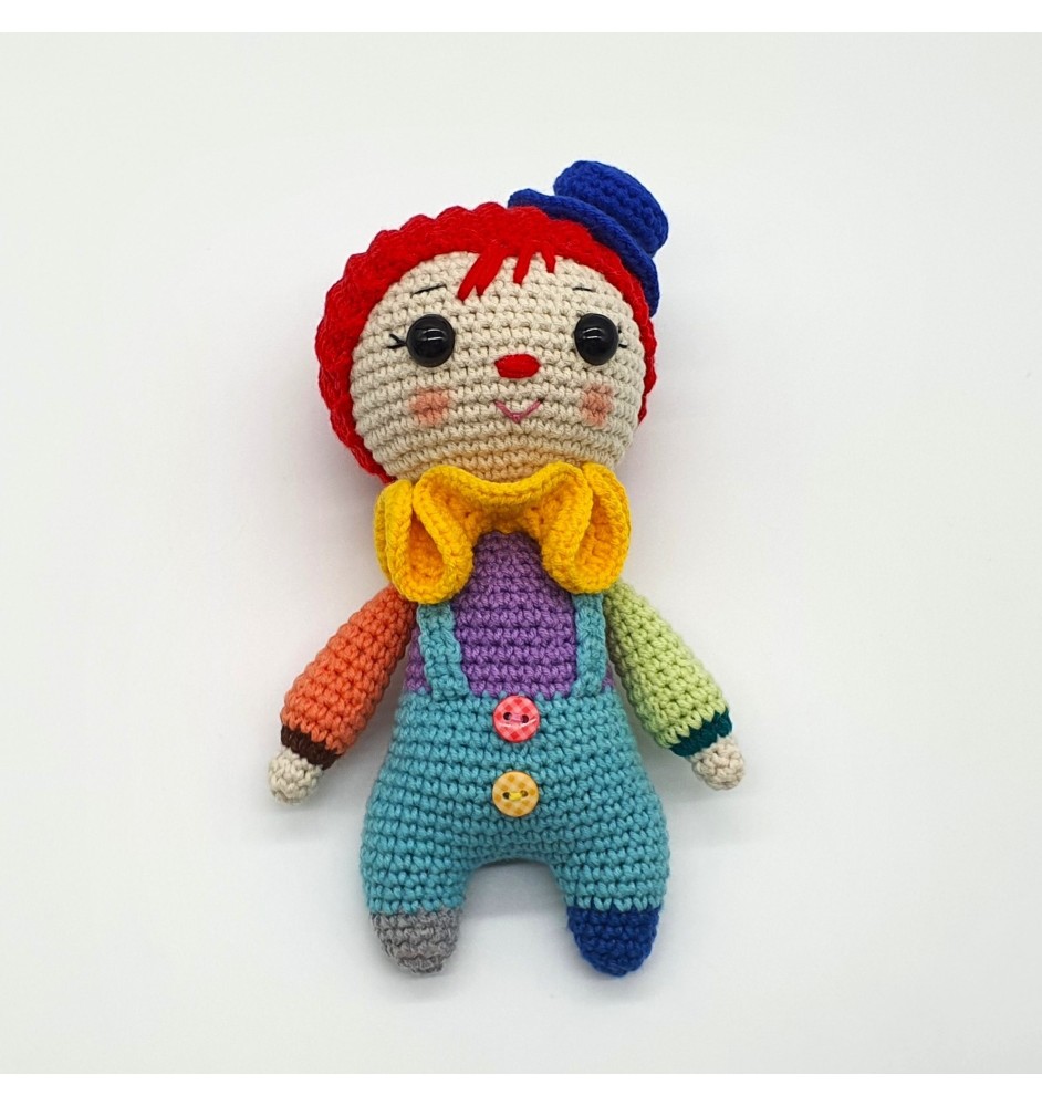 Pajacyk szydełkowany