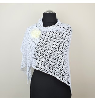 Szydełkowa, biała chusta