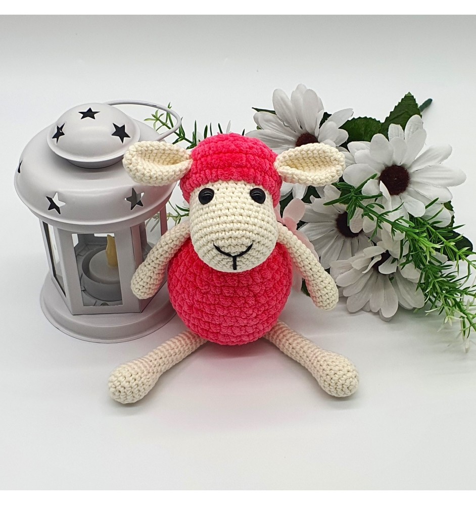 Szydełkowa, różowa owieczka