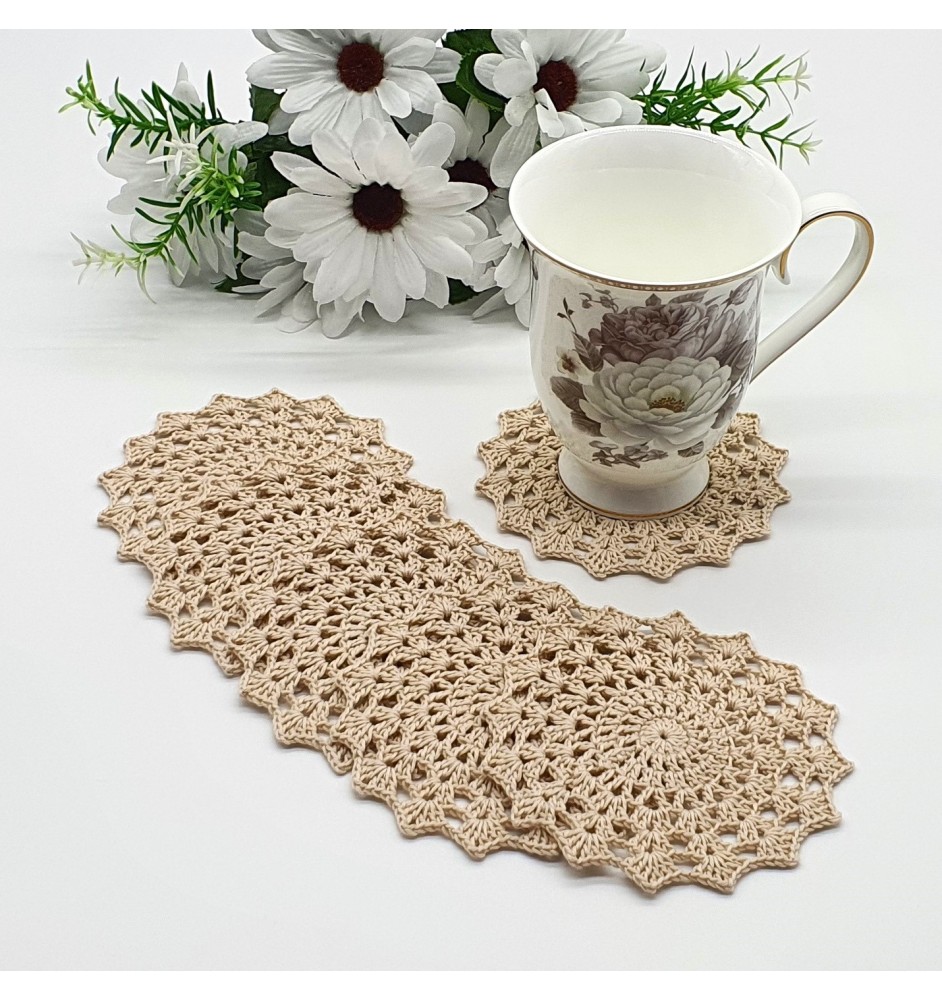 Szydełkowe podkładki pod kubek w kolorze ecru