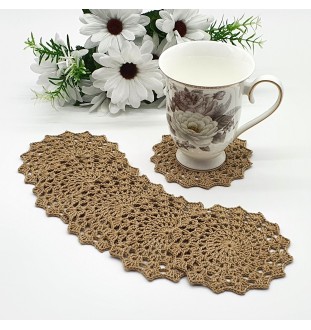 Szydełkowe, beżowe podkładki pod kubek