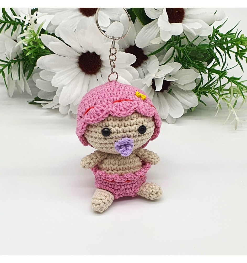 Breloczek - dzidziuś szydełkowy