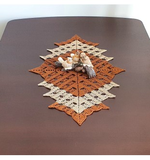 Bieżnik brązowo - beżowy na szydełku