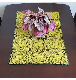 Szydełkowy bieżnik z elementów