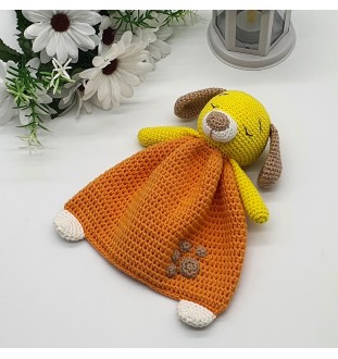 Piesek - przytulanka szydełkowany