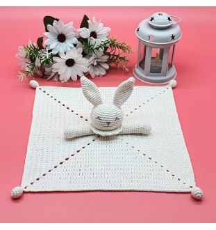 Szydełkowy królik - kocyk - przytulanka