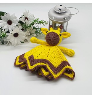 Żyrafa - kocyk - przytulanka na szydełku