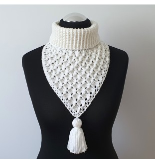 Szydełkowy, biały ocieplacz na szyję