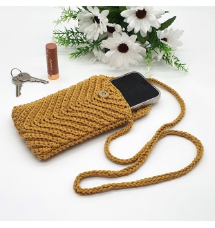 Szydełkowa torebeczka na telefon