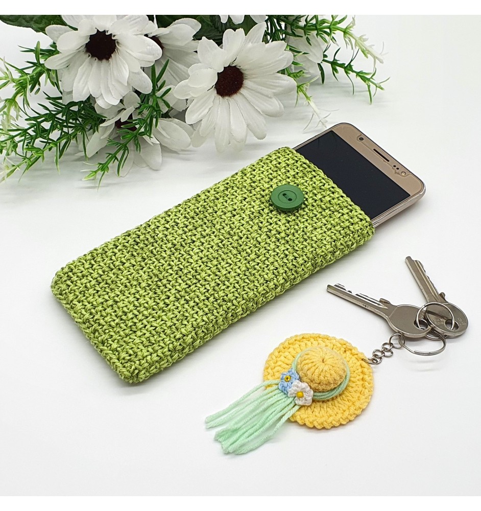 Zielone etui na szydełku