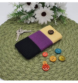 Trzykolorowe etui na szydełku