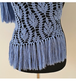 Elegancki szal w kolorze niebieskim